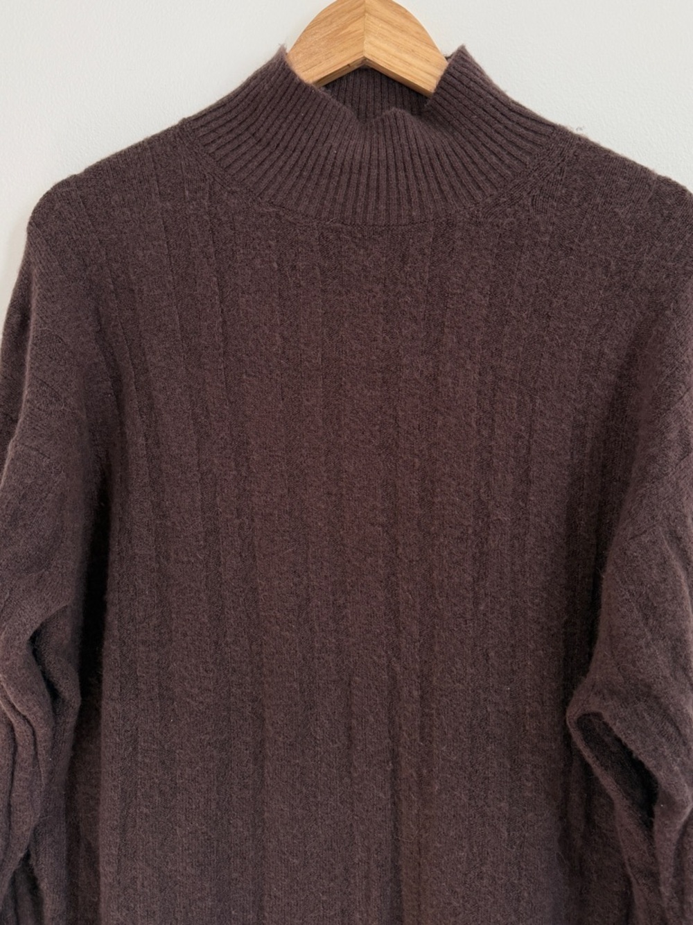 J CREW Ribbed Mockneck Sweater in Supersoft yarn Size XL Brown Knit BM209 - Picture 4 of 8